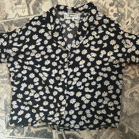 PRICE DROP Daisy Top - Picture 1 of 1